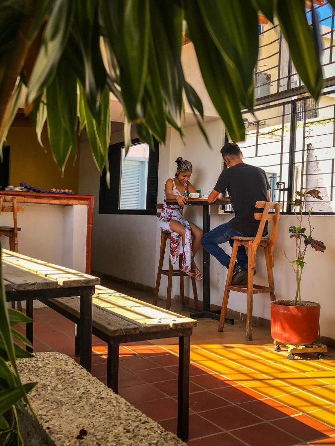Aluna Hostel *