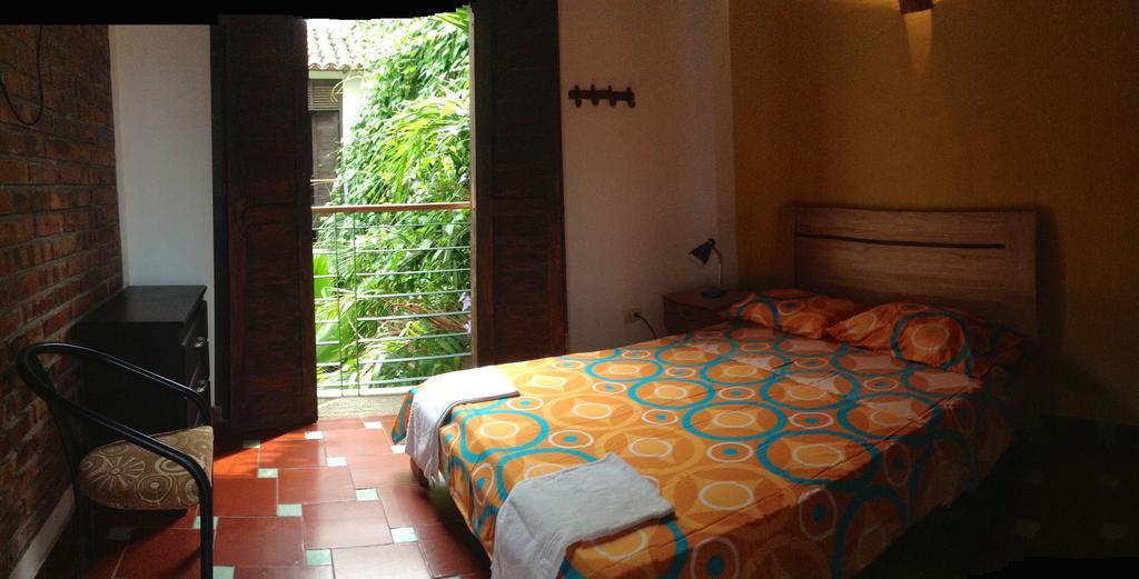 Hostel Aluna