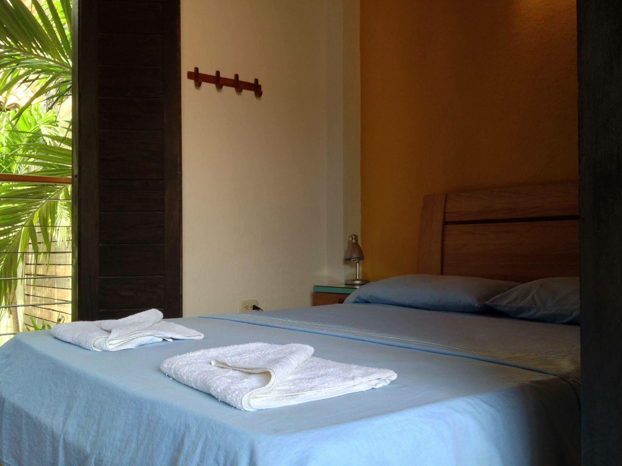 Hostel Aluna